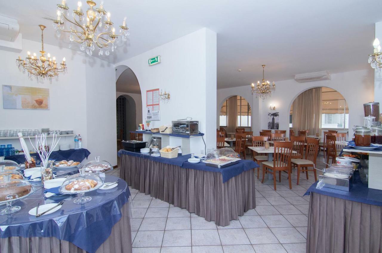 Hotel Napoleon Riccione Exteriér fotografie